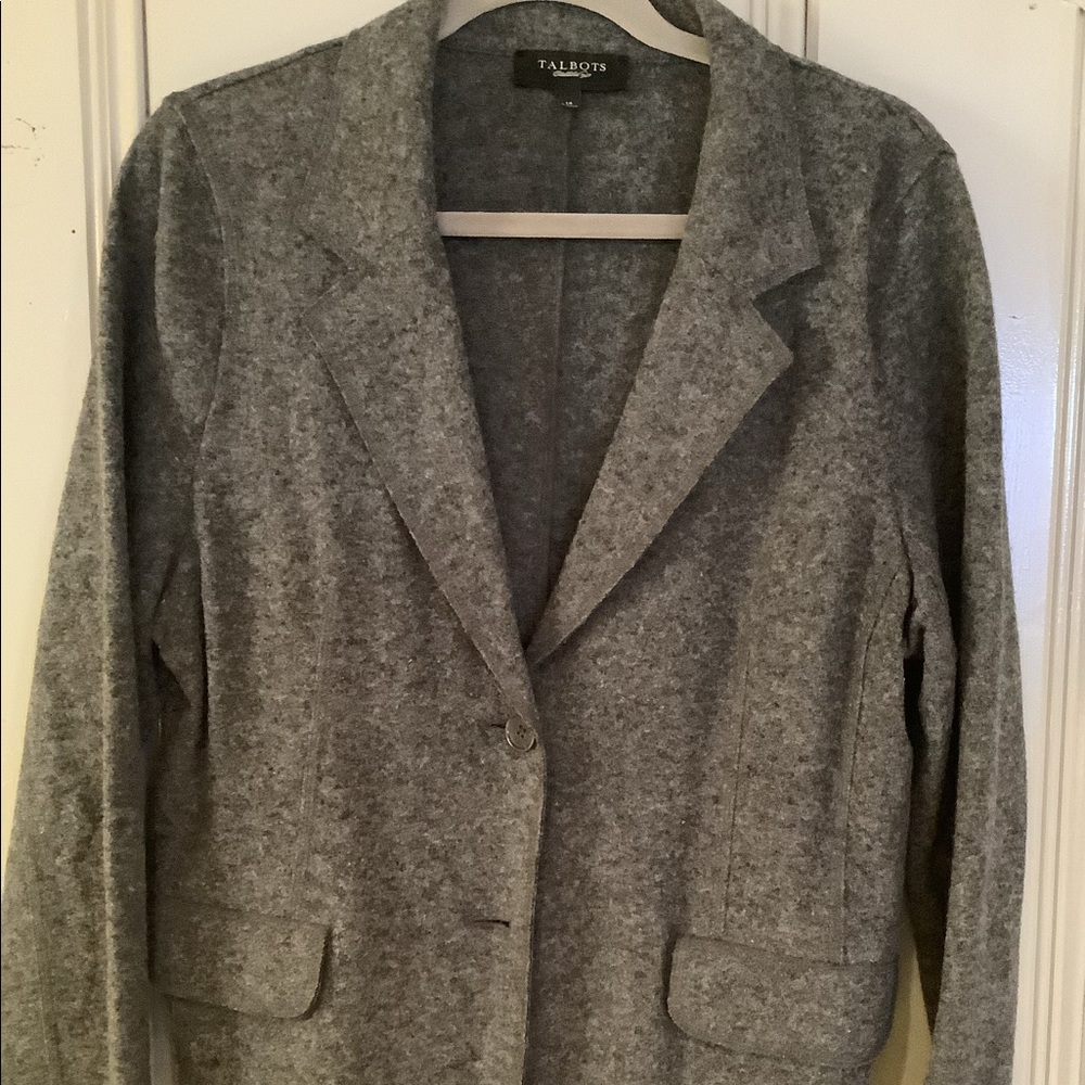 Women’s 2 button blazer